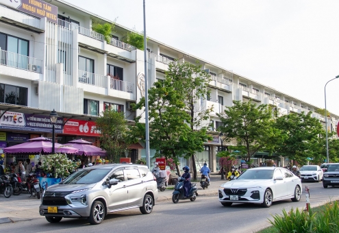 NHỮNG CON PHỐ SẦM UẤT GIỮA KHU VƯỜN SINH THÁI ECOGARDEN